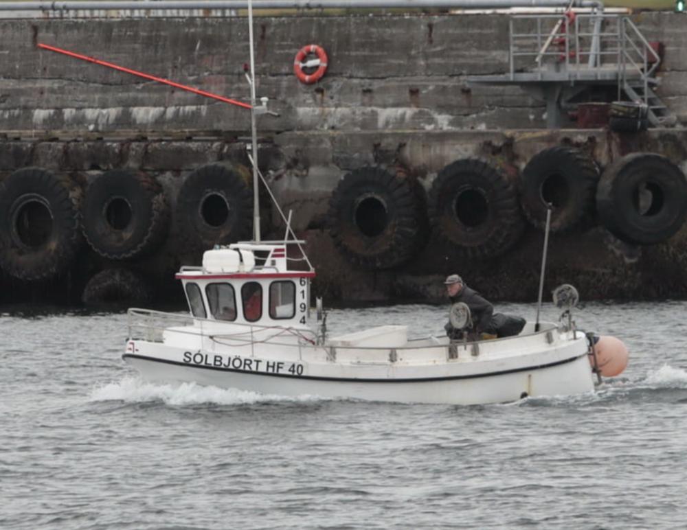 Ljósmynd: Sólbjört siglir í höfn - Fjarðarfréttir